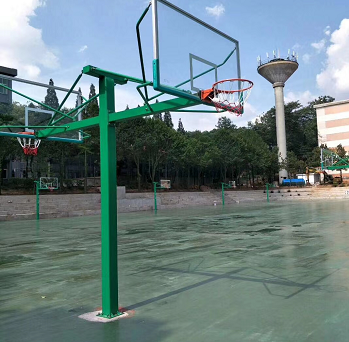 方管篮球架安装-德润万科翡翠公园